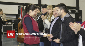 MINISTRO DE LA NIÑEZ INSTA A BECARIOS A LUCHAR POR SUS SUEÑOS Y RETRIBUIR A LA SOCIEDAD