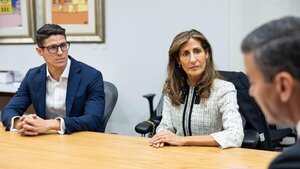 Peña promulga ley que crea la Universidad Centro Nacional de Adoración