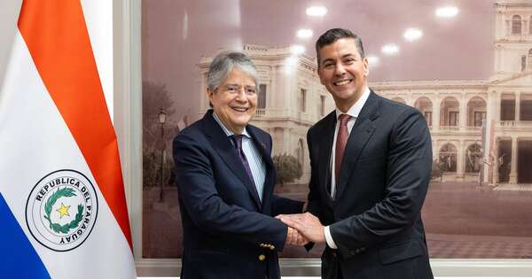 La Nación / Peña conversó con expresidente Lasso sobre desafíos de América Latina