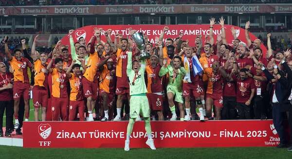Acusan a la superliga turca de favorecer al Galatasaray - Fútbol Internacional - ABC Color