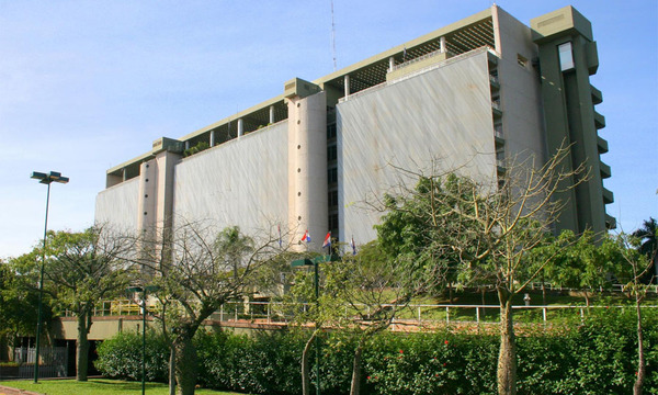 BCP lanza llamado a concurso para sumar funcionarios capacitados - OviedoPress