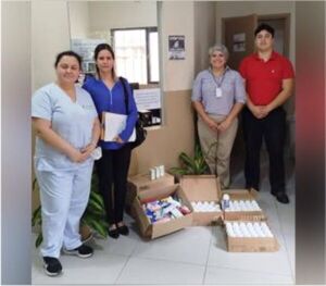 La Defensoría del Pueblo entregó en donación medicamentos a un Puesto de Salud.