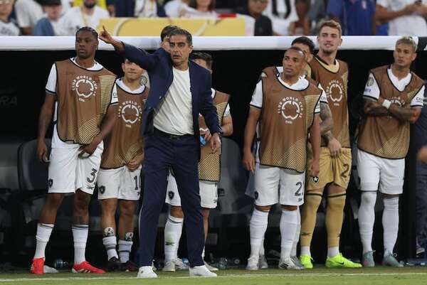 El DT de Botafogo: “Matamos al PSG con su mismo veneno” - Fútbol Internacional - ABC Color
