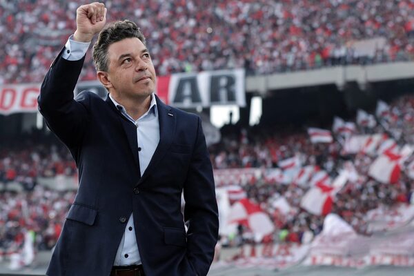 «Hoy el jugador no mira partidos de fútbol; está de espaldas o con el teléfono»