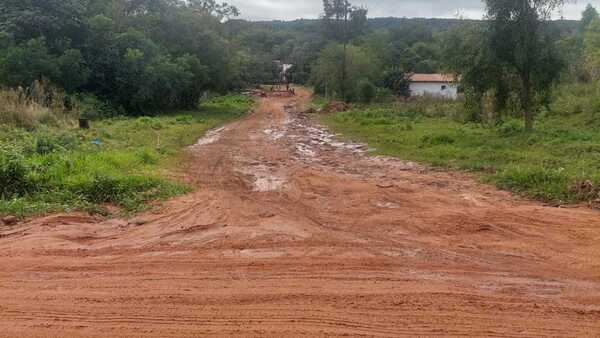 Cordillera: Exigen caminos transitables en cinco localidades y critican promesas incumplidas