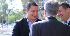 Echeverría y Farías negocian un pacto, pero con la condición de abrir la lista de concejales