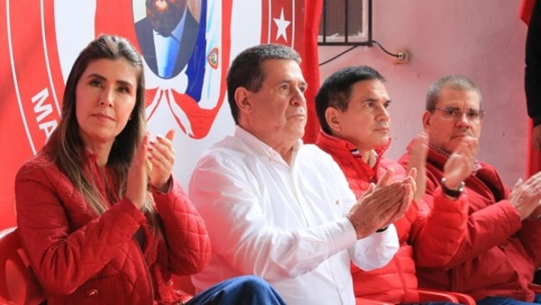 Cartes pide votar a colorados para acceder a ayudas