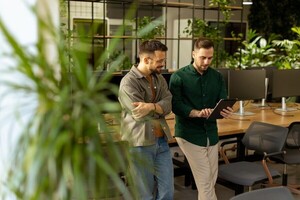 Diseño de oficinas modernas: claves para transformar tu espacio de trabajo - trece