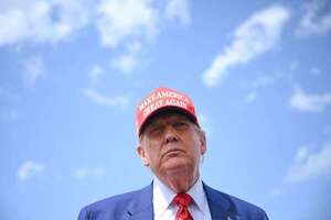 Trump asegura que solo busca deportar a los criminales y no quiere afectar a los granjeros - Mundo - ABC Color