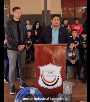 Tras 9 meses sin agua, empresa se hace cargo y permite que escuela vuelva a tener el vital líquido