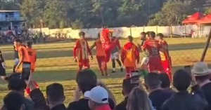Tras batalla campal, 18 meses de suspensión y devolución de trofeos en la Liga de Choré - trece