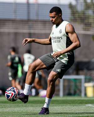 Mbappé se recupera en el hotel del Real Madrid a días del duelo con Pachuca - Fútbol Internacional - ABC Color