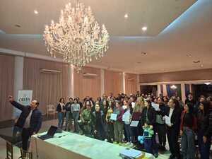 Entregan certificados a egresados de capacitaciones en turismo y gastronomía en Encarnación