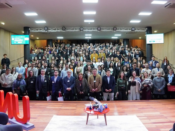 Multitudinaria apertura del Congreso de Salud Humana, Animal y Ambiental en la UNAE