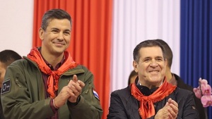 Peña halagó a su patrón político: “Sigamos a Cartes”