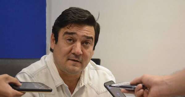 La Nación / Senador lanza advertencia a partidos opositores: “No ataquen al PLRA, eso es un error”