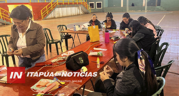 IMPULSAN CURSO DE ACABADOS ARTESANALES EN SAN JUAN DEL PNÁ