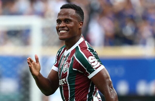 Versus / Fluminense pasa el susto y se acerca a los octavos de final