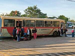 Transportistas presionan por un 30% de aumento en la tarifa del pasaje - Economía - ABC Color