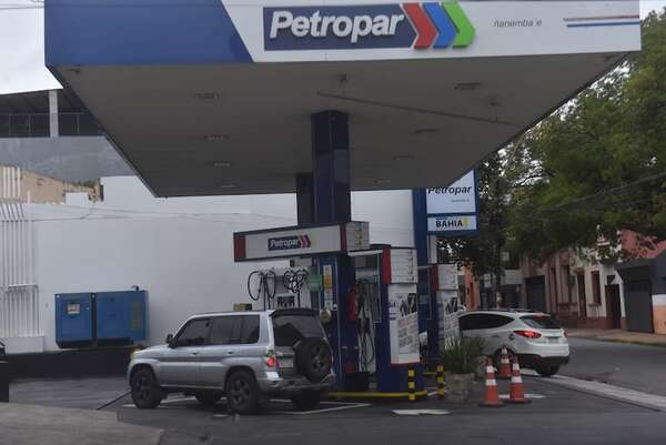 Emblemas privados vuelven a subir precios de todos los combustibles: ¿cuánto cuesta ahora cada litro? - Economía - ABC Color