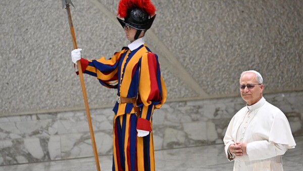 El Papa llama a frenar la guerra antes de que se convierte en una "vorágine irreparable"