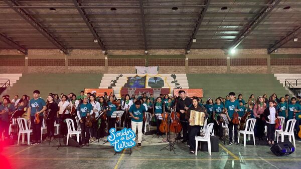 Puerto Casado vibró al ritmo de la música con la orquesta regional Sonidos de la Tierra