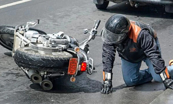 Ma’ena: Mujer muere al enredarse su pollera por la cadena de su motocicleta