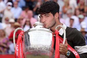 Campeón el Londres: Alcaraz, en Queen’s con ojos en Wimbledon - Polideportivo - ABC Color