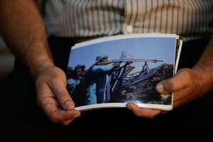 La memoria de la Guerra del Chaco revive en una colección de fotos a color - Literatura - ABC Color