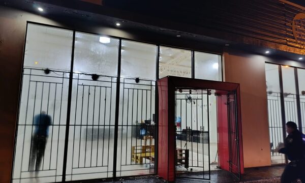 Tras rastrillaje recuperan electrónicos hurtados en academia