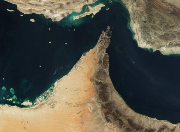 Irán prepara bloqueo del estrecho de Ormuz y compromete precio del petróleo