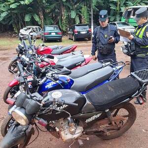 Incautan motos en operativo contra carreras clandestinas - La Clave