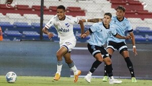 Versus / Olimpia presenta oferta por un pedido de la gente de Bustos