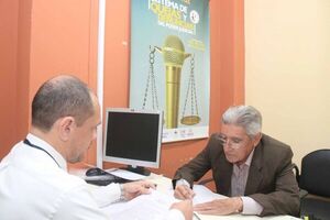 Ministro Martínez Simón informó que ya se encuentra disponible una dirección de correo para denuncias electrónicas