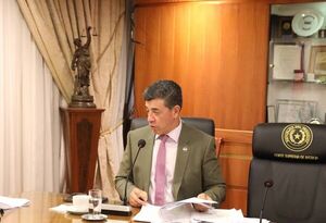 Ministro Ríos anunció en la sesión plenaria un encuentro académico sobre Derecho Constitucional 