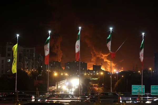 Israel intensifica bombardeos en Teherán | Unicanal