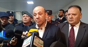Con fuerte custodia, Ramírez asume intervención en la comuna de CDE y apartan a Prieto - ADN Digital
