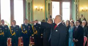 La Nación / Ejecutivo toma juramento de nuevos embajadores en Taiwán y Turquía