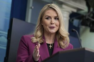 La Casa Blanca dijo que Trump “todavía está interesado” en una solución diplomática con Irán - .::Agencia IP::.