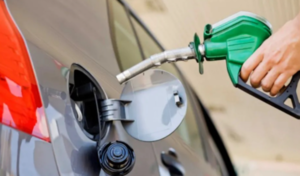 Golpe al bolsillo: combustibles suben hasta G. 850 en emblemas menores