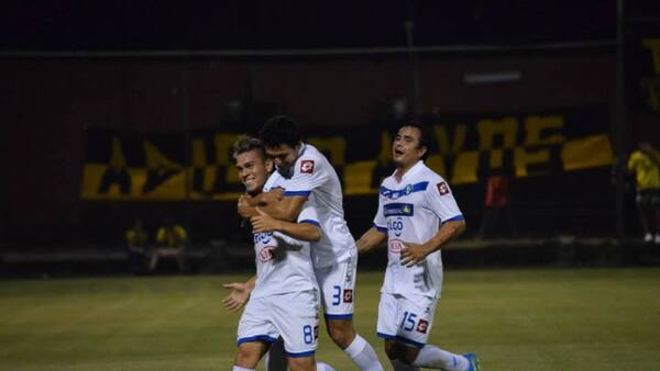 Edgardo Orzusa ya se entrenó en Sol de América