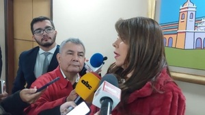 Senadora dice que explicaciones de Eddie Jara sobre retrasos de empresa Catarí «no convence»