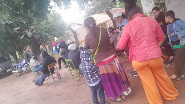 San Pedro: Padres denuncian abandono estatal tomando escuela por falta de rubros docentes