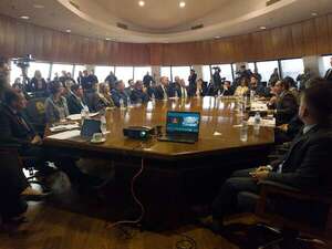 Virulencia cartista y evasivas refuerzan sospechas de “licencia para matar” con Ley de Pagos - Política - ABC Color