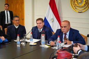 Pese a incumplimiento, presidente de Petropar defendió contrato con empresa Catarí