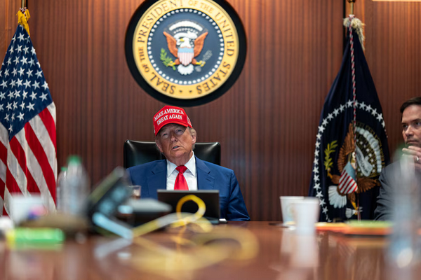 Donald Trump anunció que Israel e Irán acordaron un alto el fuego