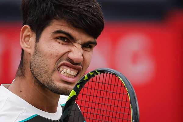 Tenis: Alcaraz se queda a 1.130 puntos de Sinner antes de defender 2.000 en Wimbledon - Polideportivo - ABC Color