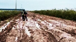 Misiones: Atrapados por el barro se quedan peligrosamente lejos de todo