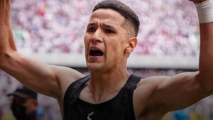 Alex Arce vuelve a jugar y regresa al gol