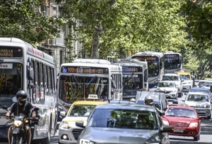 Senado debate fin de subsidios y reforma del transporte